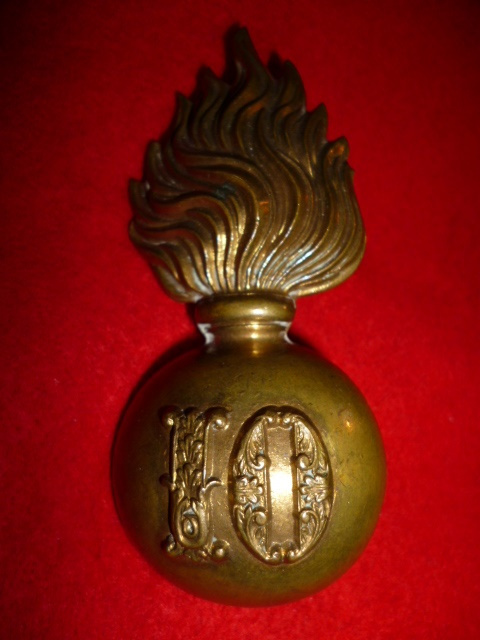 MM64 - 10th Royal Grenadiers Fur Cap Grenade Badge, pre-1880
